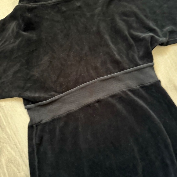 Juicy Couture Women’s Black Velour Hooded Mini Dress Size Small Y2K - Picture 6 of 10